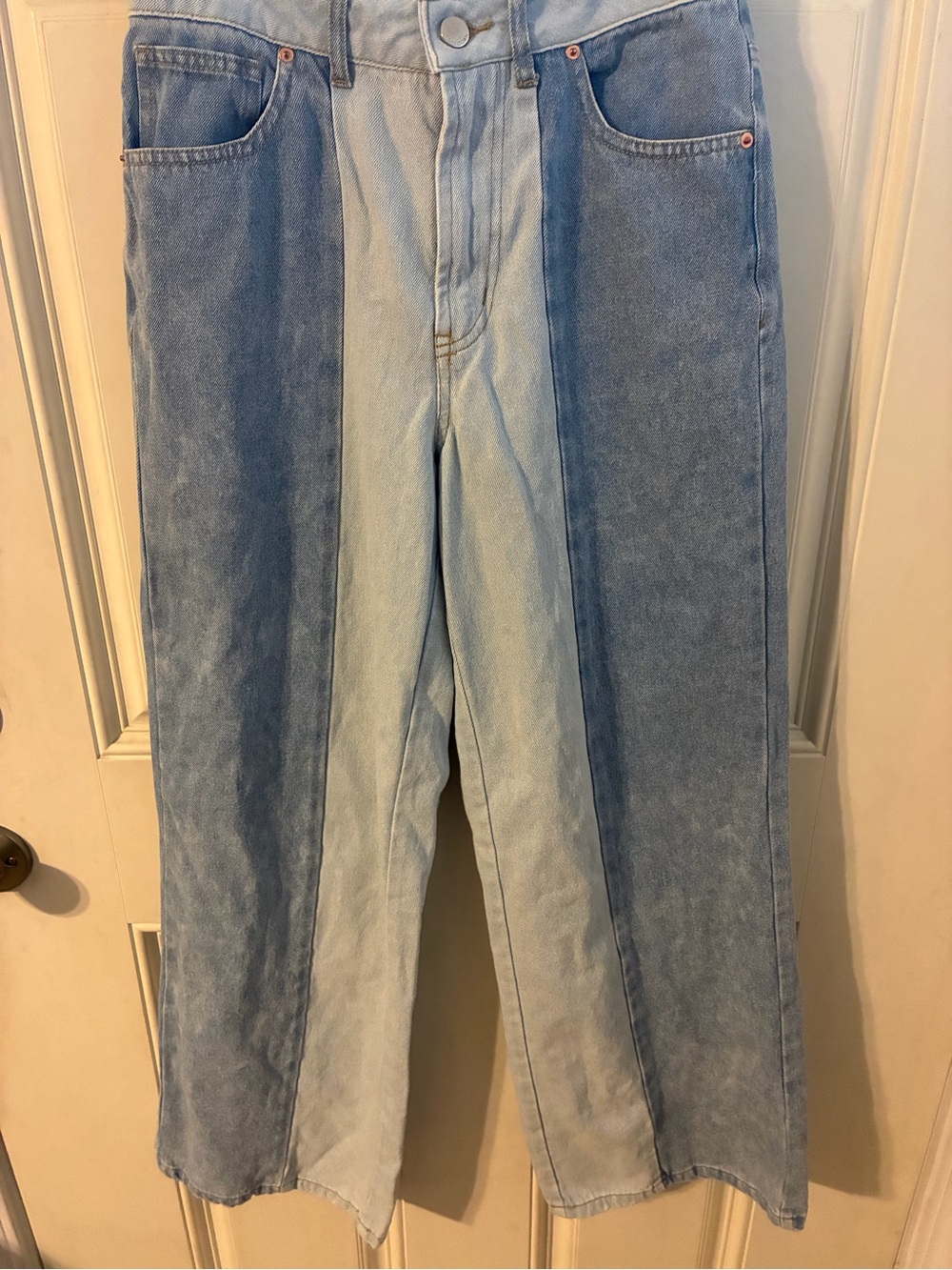 Tinseltown Two-Tone Light Blue Bootcut Jeans